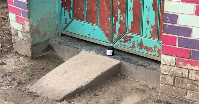 গাংনীতে প্রাণ নাশের হুমকি সংবলিত চিরকুট লাগানো বোমা সদৃশ বস্তু উদ্ধার