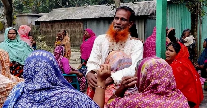উল্লাপাড়ায় বৃদ্ধকে কুপিয়ে হত্যা, স্ত্রী আহত