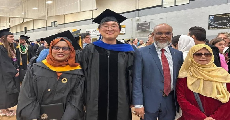 যুক্তরাষ্ট্রে মাস্টার্স ডিগ্রি অর্জন করলেন বোয়ালখালীর কৃতি সন্তান খাদিজা তুন সুহা