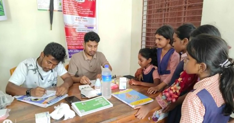 গাংনীতে ফ্রি ব্লাড গ্রুপিং ক্যাম্প অনুষ্ঠিত