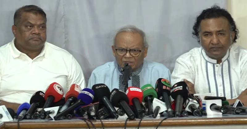 কর্মসূচি ঘোষণা করেন দলের সিনিয়র যুগ্ম মহাসচিব ও প্রধানমন্ত্রীর উপদেষ্টা রুহুল কবির রিজভী