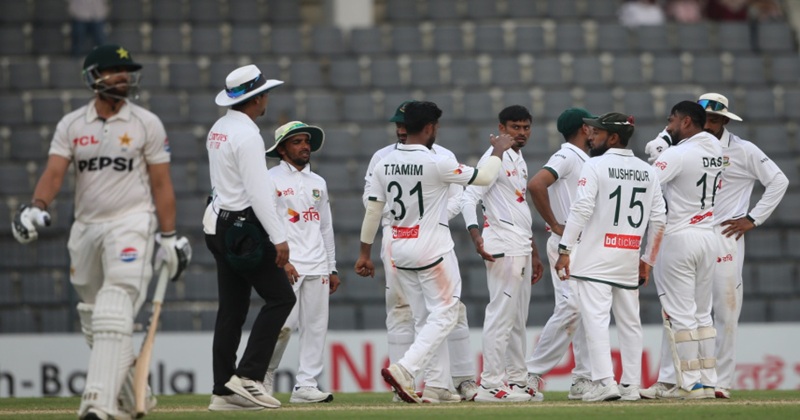 সিলেট টেস্টে মঙ্গলবার পাকিস্তানের বিপক্ষে উইকেট পেয়ে উচ্ছ্বসিত বাঁহাতি স্পিনার তাইজুল ইসলাম