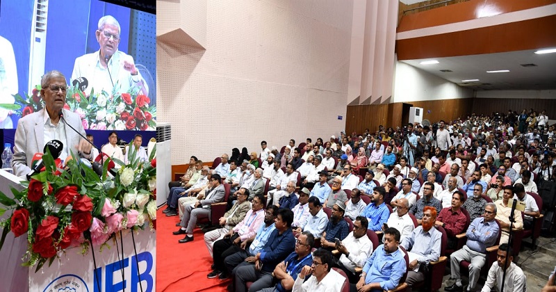 বক্তব্য রাখছেন মির্জা ফখরুল ইসলাম আলমগীর