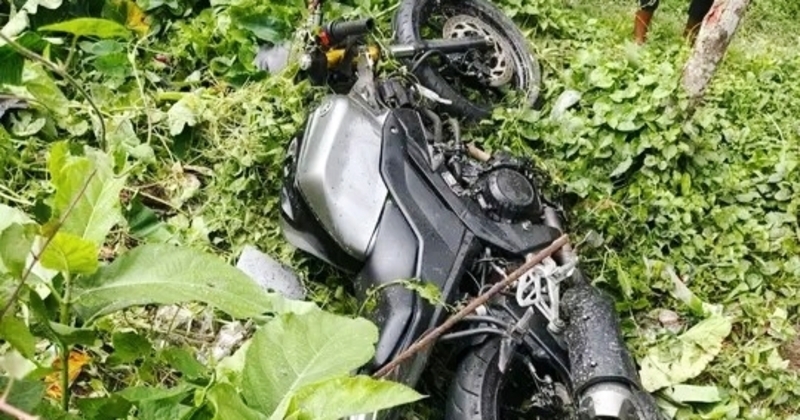 মোটরসাইকেল-অটোরিকশার মুখোমুখি সংঘর্ষে এ দুর্ঘটনা ঘটে
