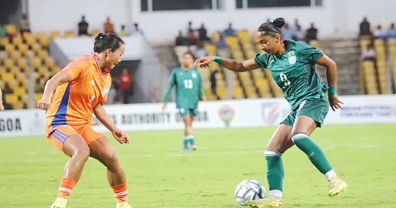 সাফ নারী চ্যাম্পিয়নশিপে স্বাগতিক ভারত ও বাংলাদেশের মধ্যকার ম্যাচের দৃশ্য-ইন্টারনেট