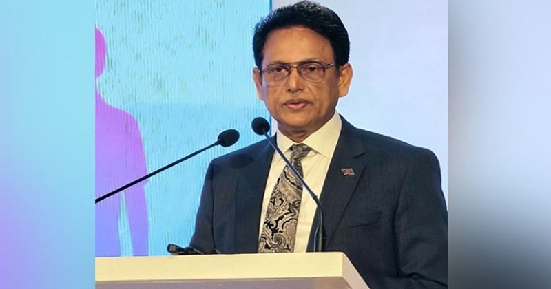 শিক্ষা এবং প্রাথমিক ও গণশিক্ষা মন্ত্রী ড. আ ন ম এহছানুল হক মিলন
