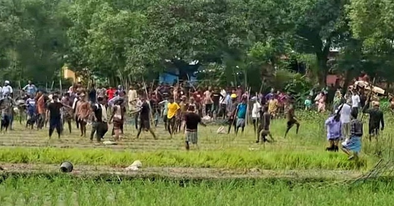 বাহুবলে কবরস্থানের রাস্তায় বেড়া দেওয়া নিয়ে সংঘর্ষে নিহত ২