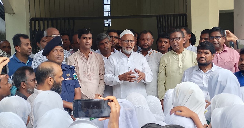 সংসদ সদস্য মোস্তাফিজুর রহমানকে সংবর্ধনা