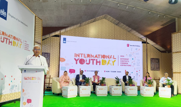 মন্ত্রী অধ্যাপক ডা. এ জেড এম জাহিদ হোসেন বক্তব্য রাখছেন