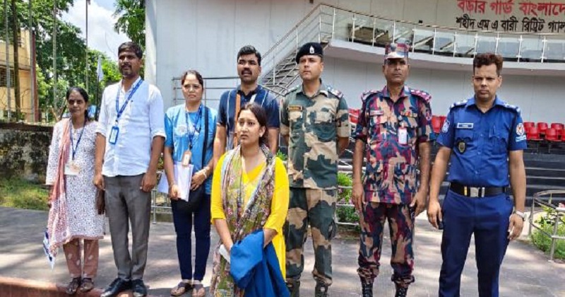 দেশে ফিরলেন ৩ বাংলাদেশি তরুণী