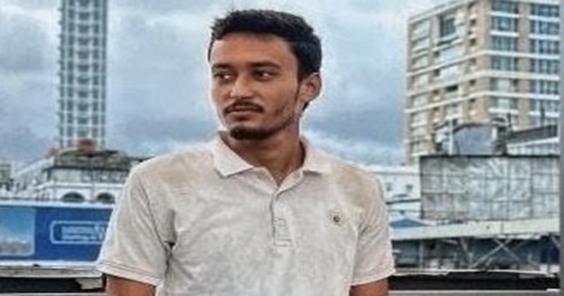 রহস্যজনক মৃত্যুর ৯ দিন পর পশ্চিমবঙ্গ থেকে দিনাজপুরের পার্বতীপুরে নিজ বাড়িতে পৌঁছেছে বাংলাদেশি শিক্ষার্থী জয়চন্দ্র সরকার (২৩)-এর মরদেহ।