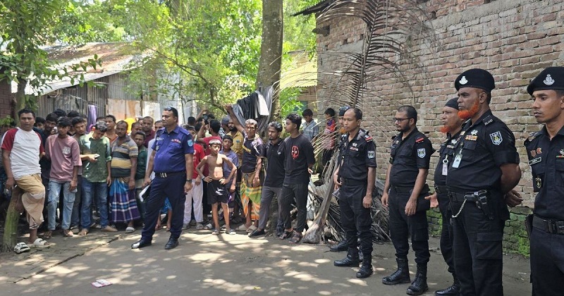 দারুসসুন্নাহ মহিলা মাদ্রাসায় বোমা বিস্ফোরণ