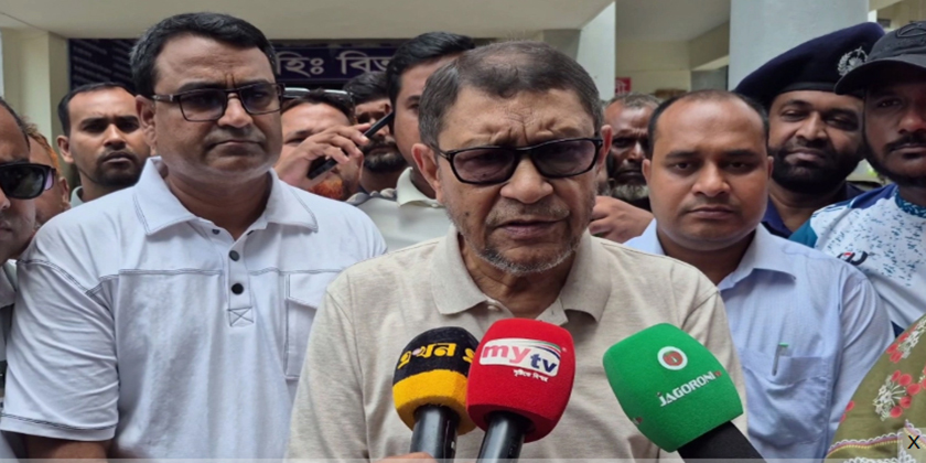 বক্তব্য রাখছেন স্বাস্থ্যমন্ত্রী সরদার মো. সাখাওয়াত হোসেন