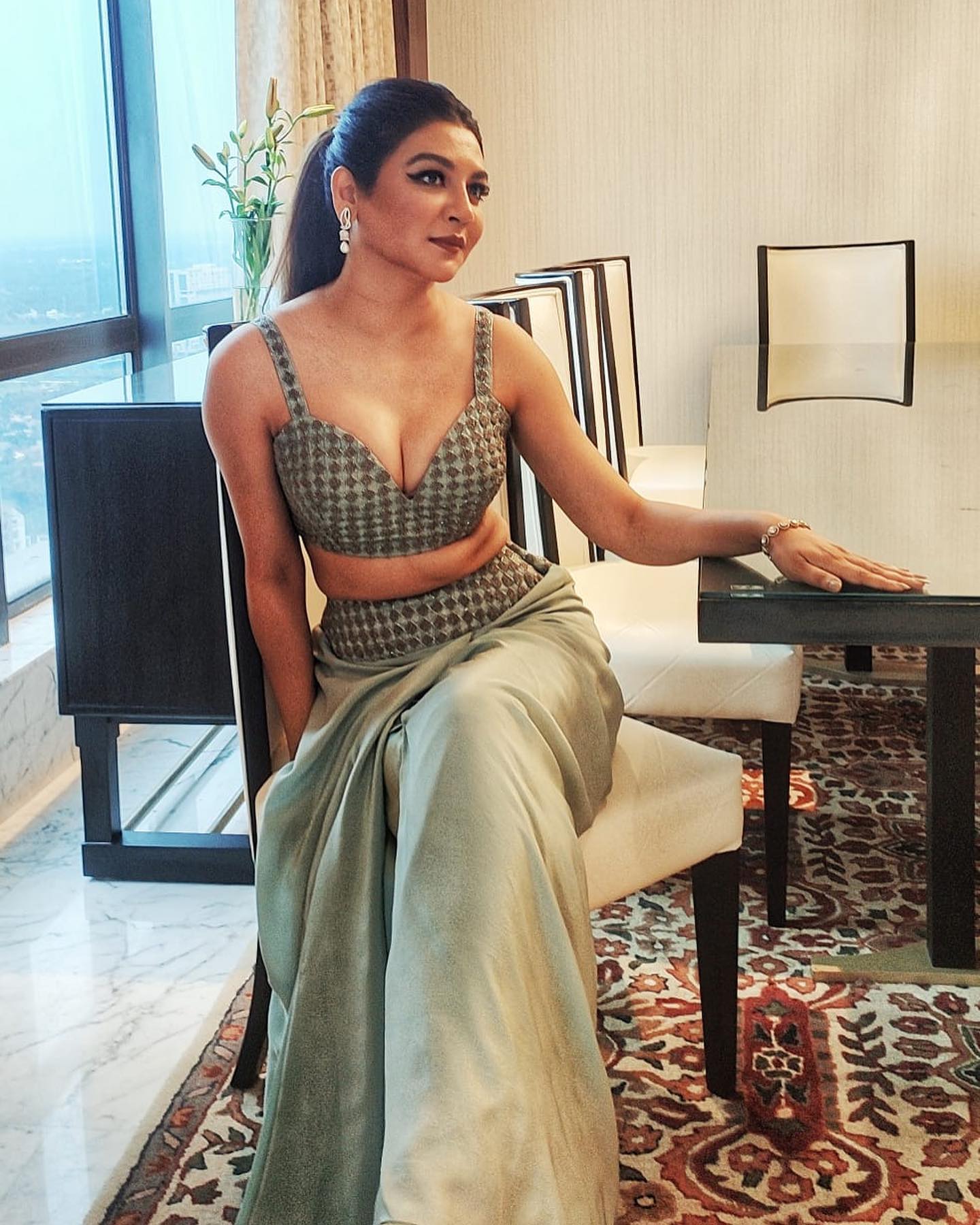 গ্ল্যামারাস লুকে জয়া আহসান