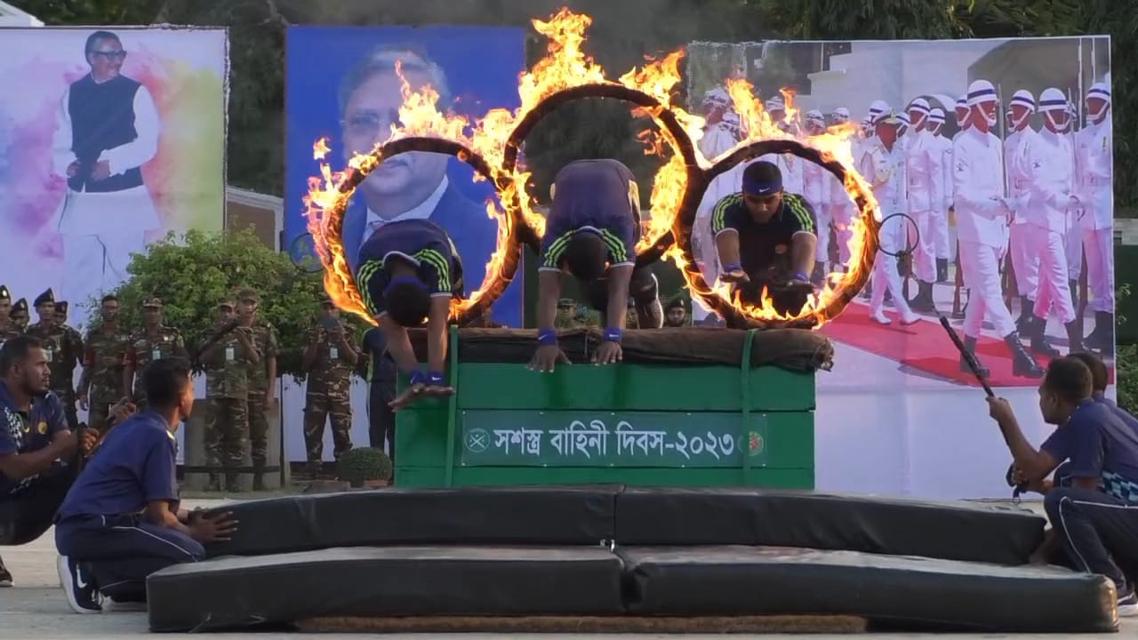 শারীরিক কসরত প্রদর্শন