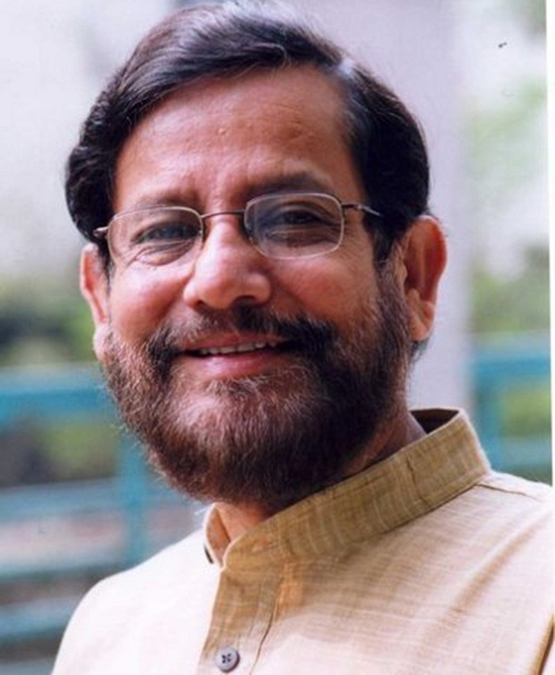 সদা হাস্যোজ্জ্বল আসাদুজ্জামান নূর