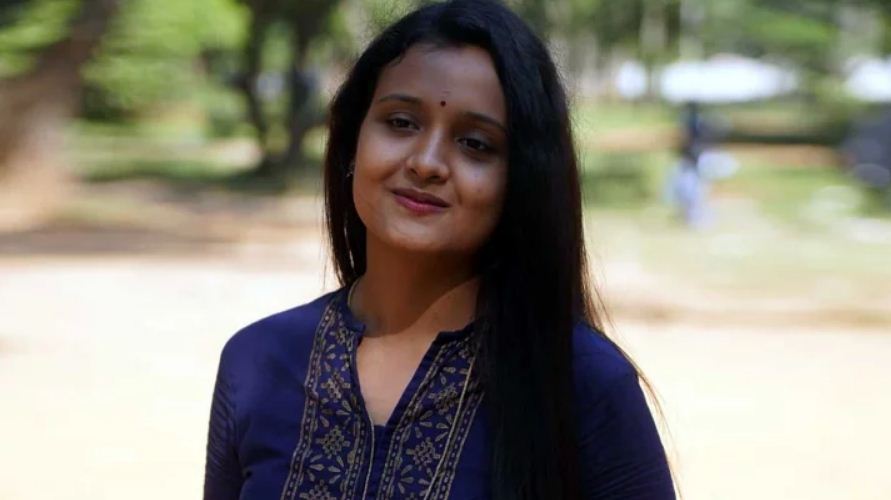 সাংবাদিক অভিশ্রুতি শাস্ত্রী