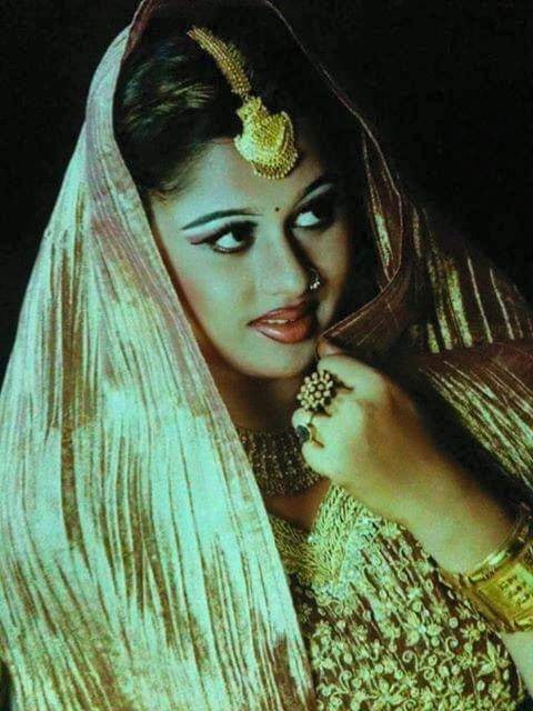 নায়িকা ময়ুরী