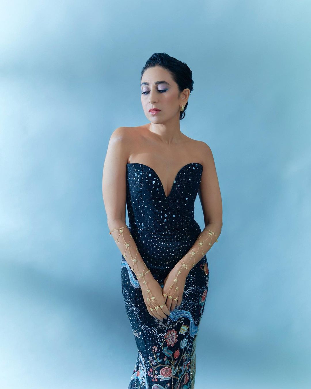 অভিনেত্রী করিশ্মা কাপুর